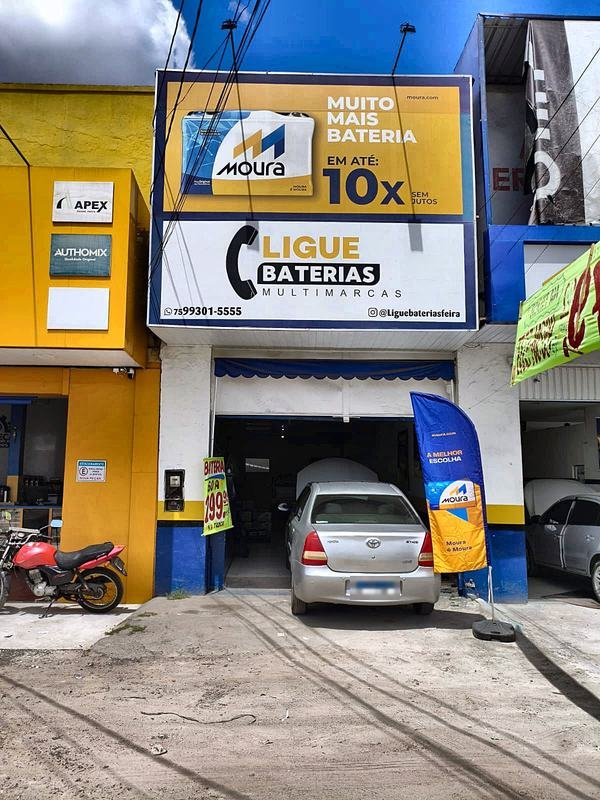Fachada da Ligue Baterias Multimarcas na Av. José Falcão, 1078, em Feira de Santana